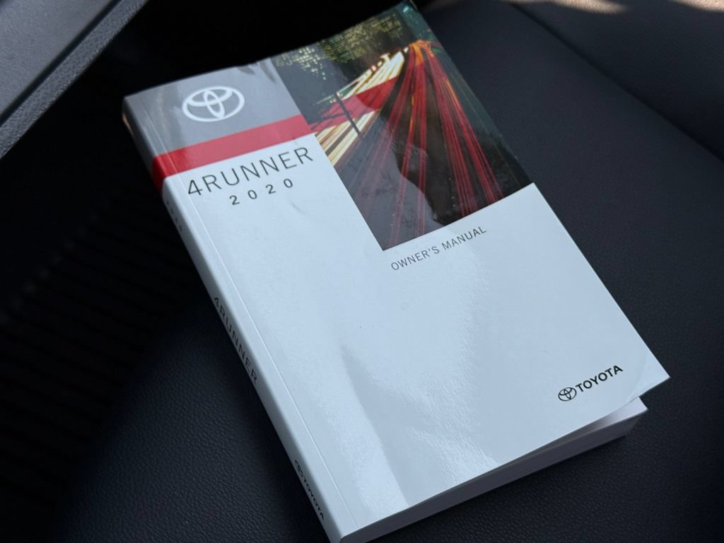 Used 2020 Toyota 4Runner TRD Off-Road Premium w/ Moonroof Package AWD/4WD image 9