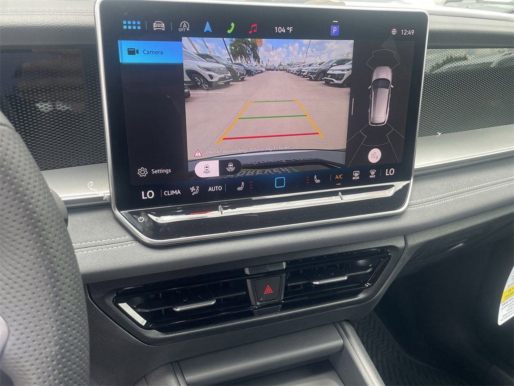 New 2025 Volkswagen Tiguan SE R-Line image 20