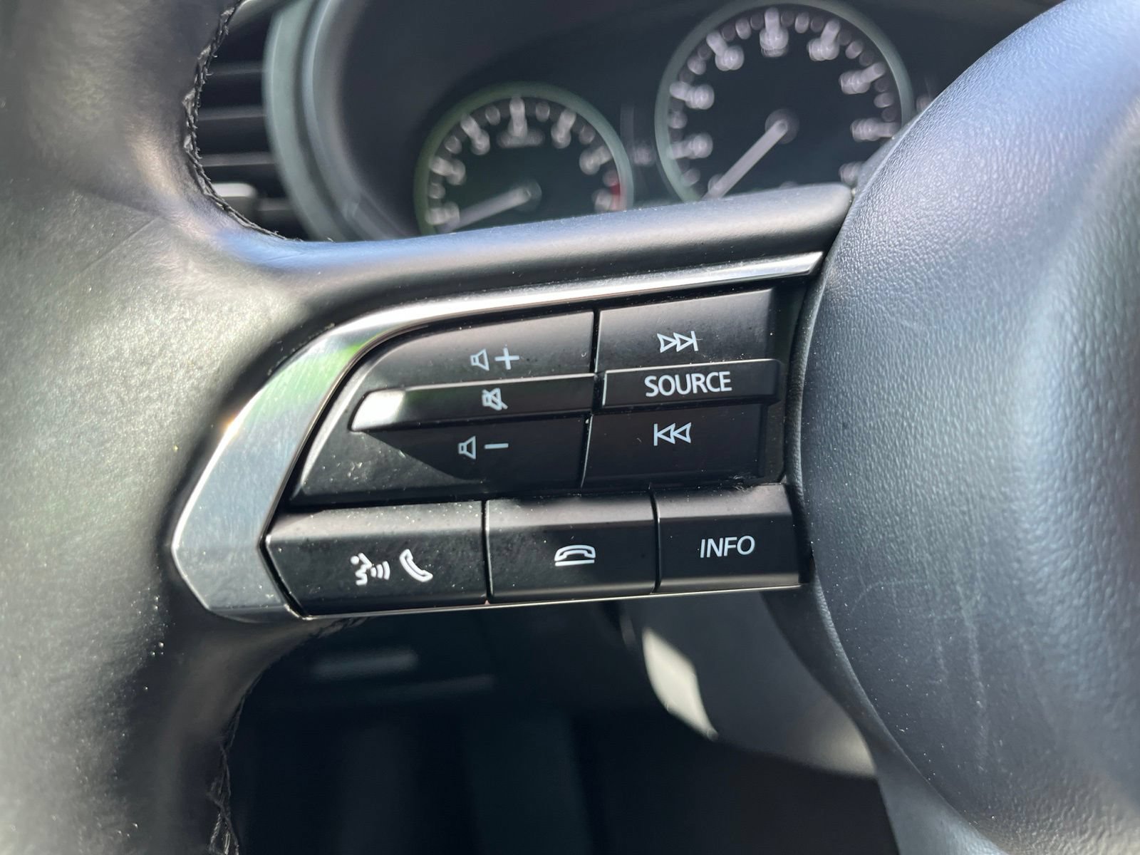 Certified 2024 MAZDA MAZDA3 s FWD image 22