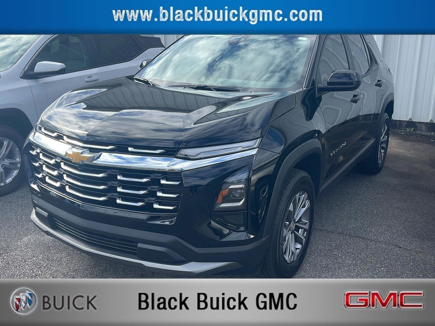 Used 2025 Chevrolet Equinox LT image 1