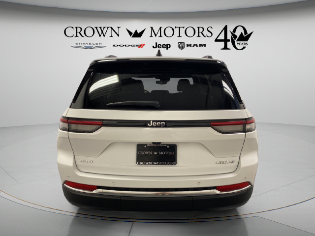 Used 2023 Jeep Grand Cherokee Limited AWD/4WD image 13