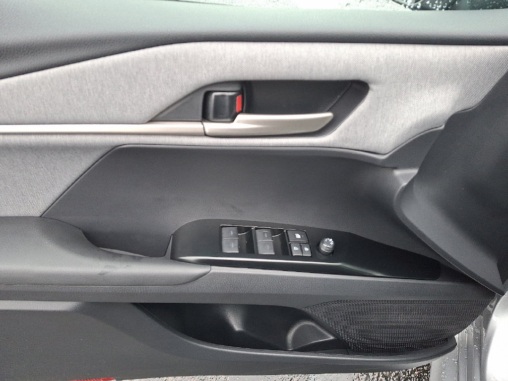 Used 2026 Toyota Camry LE FWD image 13