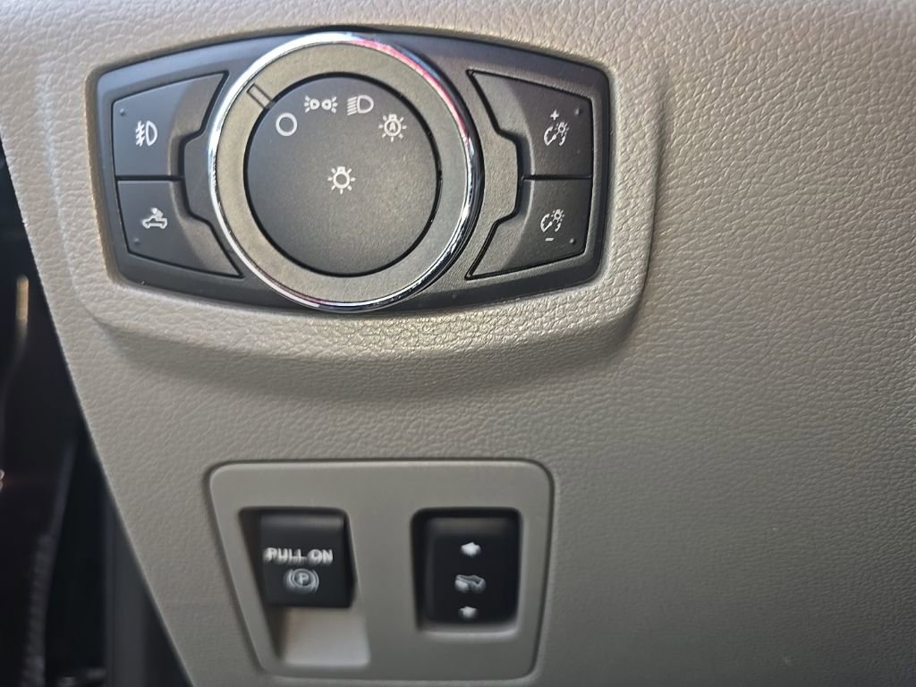 Used 2016 Ford F150 XLT w/ Equipment Group 302A Luxury image 21