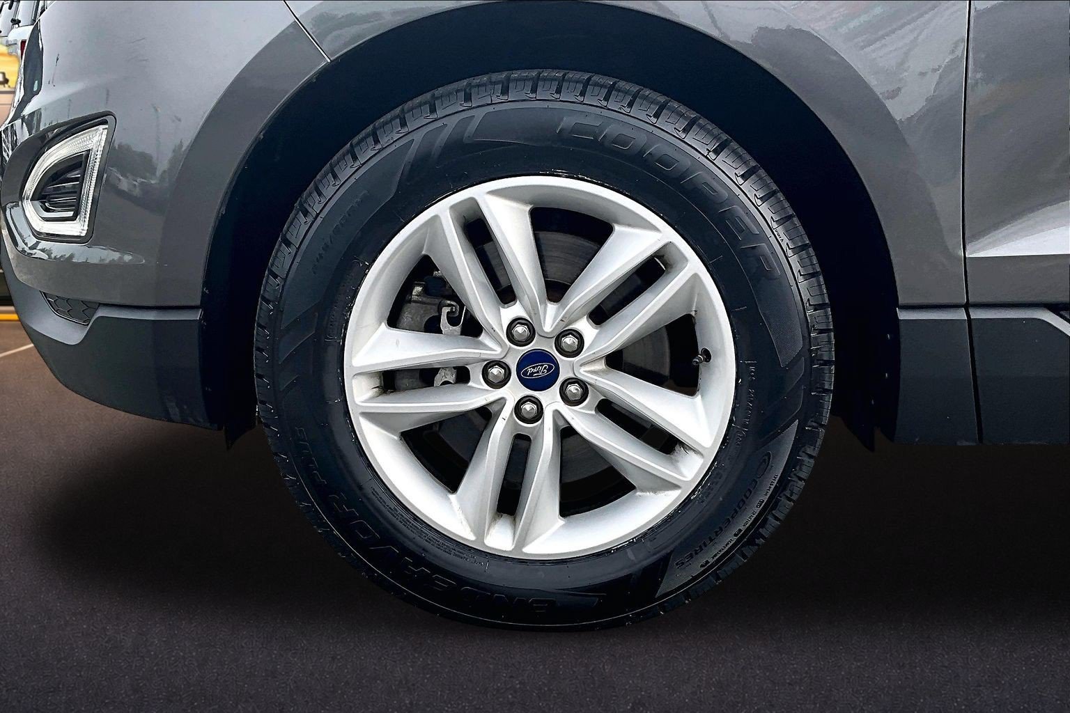 Certified 2018 Ford Edge SEL w/ Equipment Group 201A AWD/4WD image 9