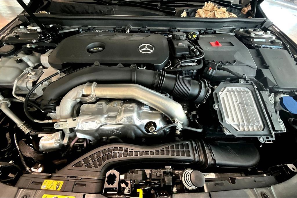 Certified 2025 Mercedes-Benz CLA 250 4MATIC image 9