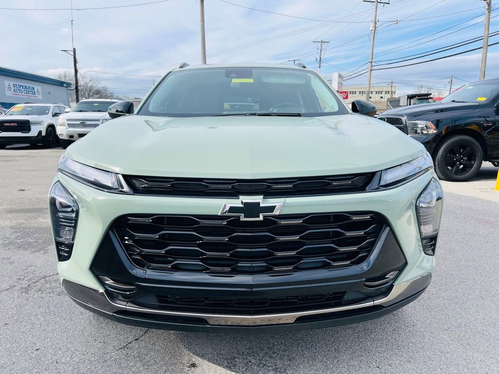 Used 2024 Chevrolet Trax ACTIV w/ Sunroof Package image 5