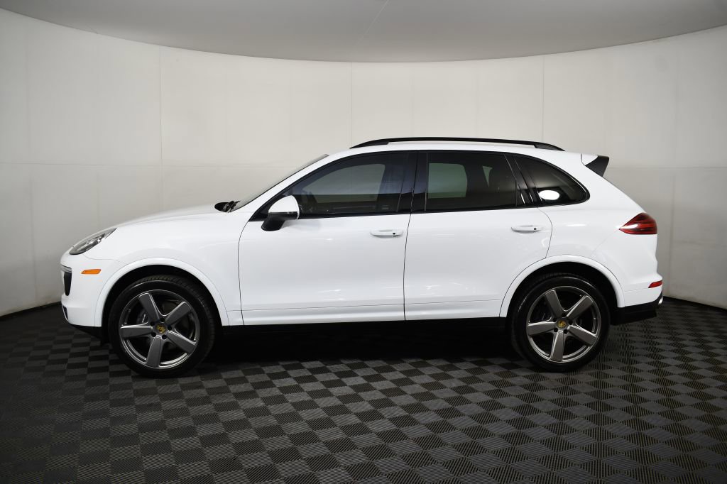 Used 2017 Porsche Cayenne Platinum Edition AWD/4WD image 11