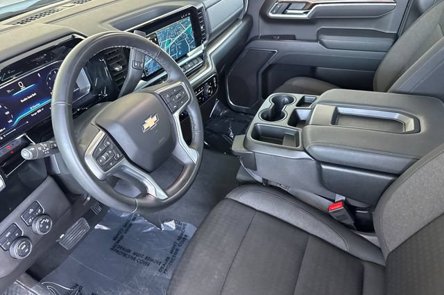 Used 2025 Chevrolet Silverado 1500 LT AWD/4WD image 10