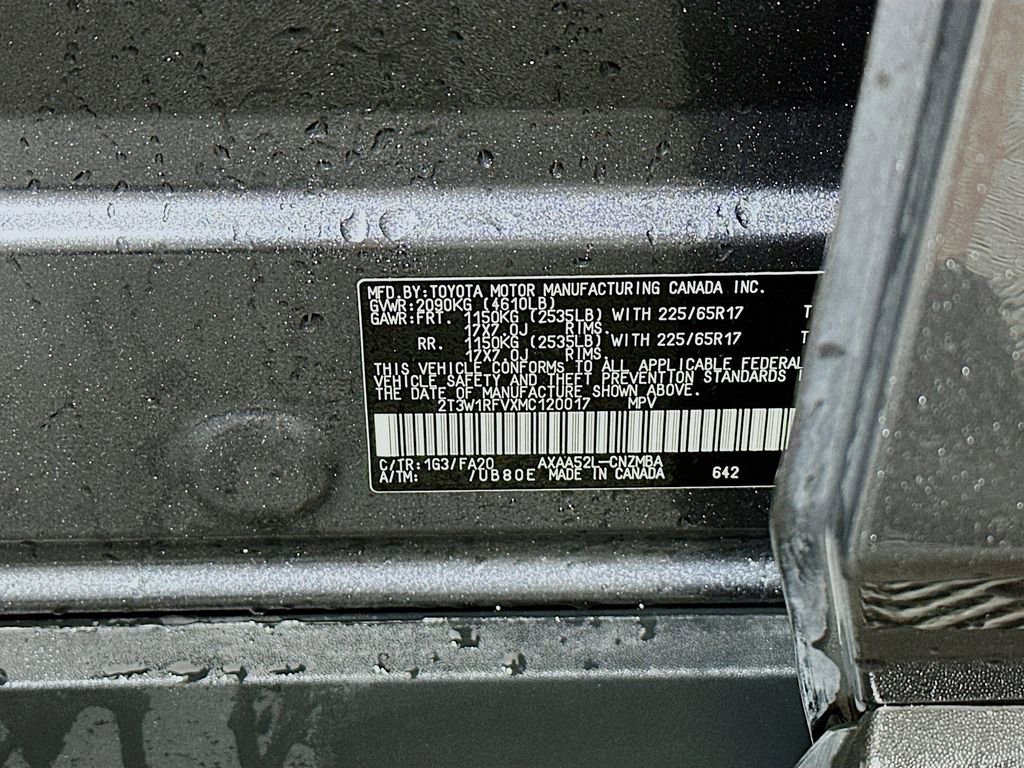 Used 2021 Toyota RAV4 XLE w/ Convenience Package image 31