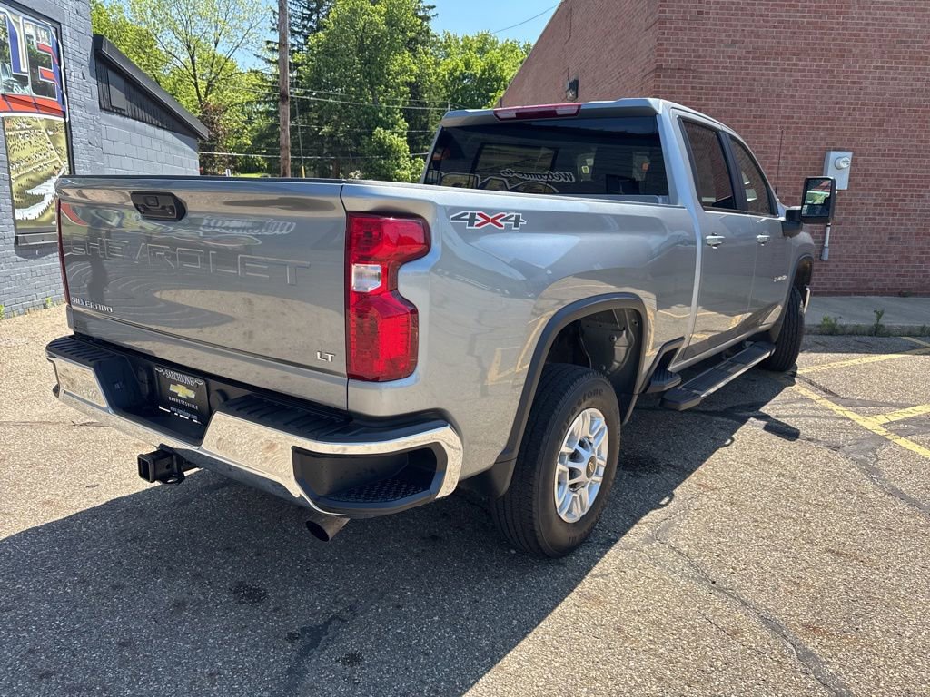 Used 2025 Chevrolet Silverado 2500 LT w/ Convenience Package AWD/4WD image 6