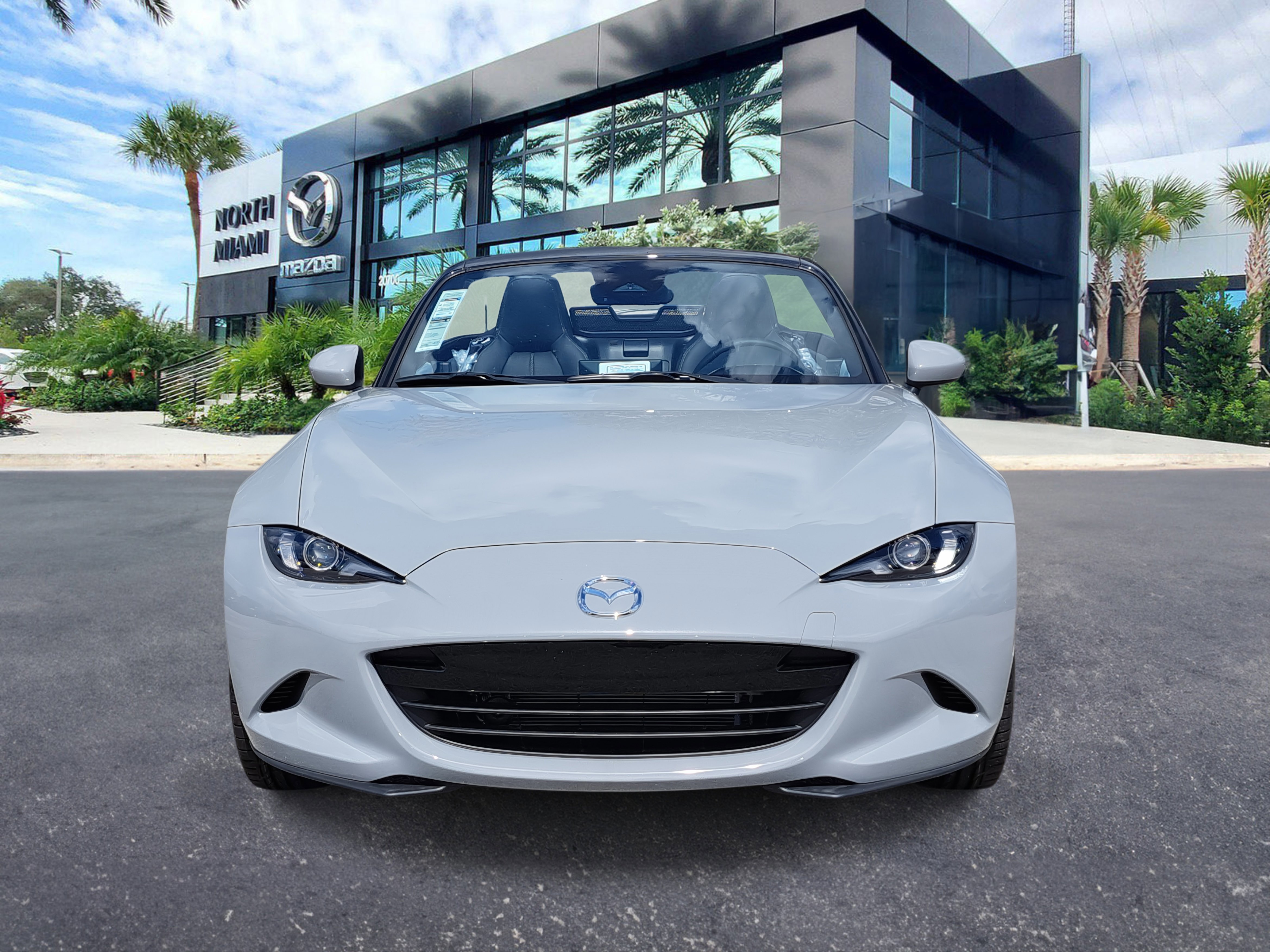 New 2025 MAZDA MX-5 Miata Grand Touring image 2