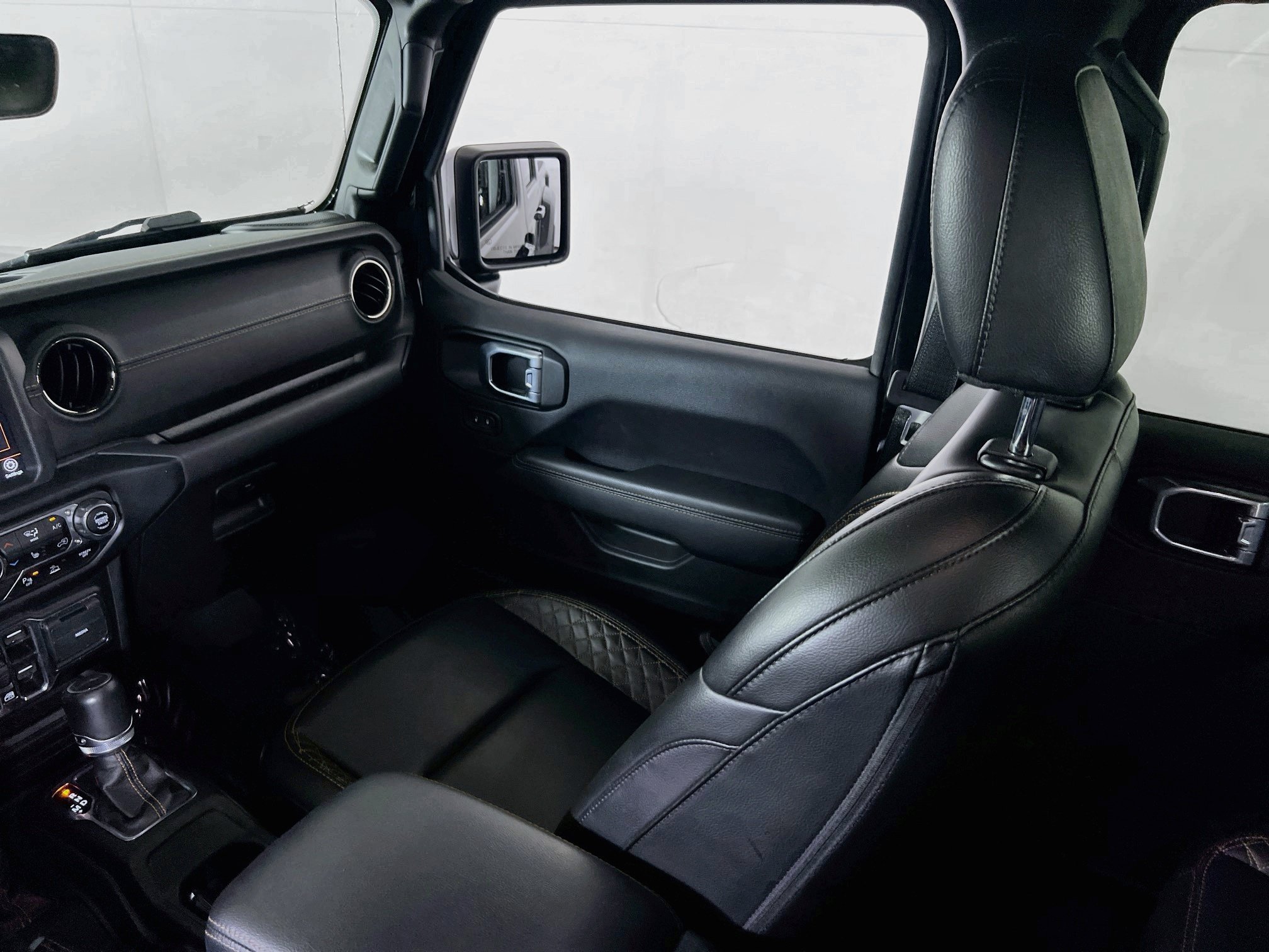 Used 2022 Jeep Gladiator Overland AWD/4WD image 23