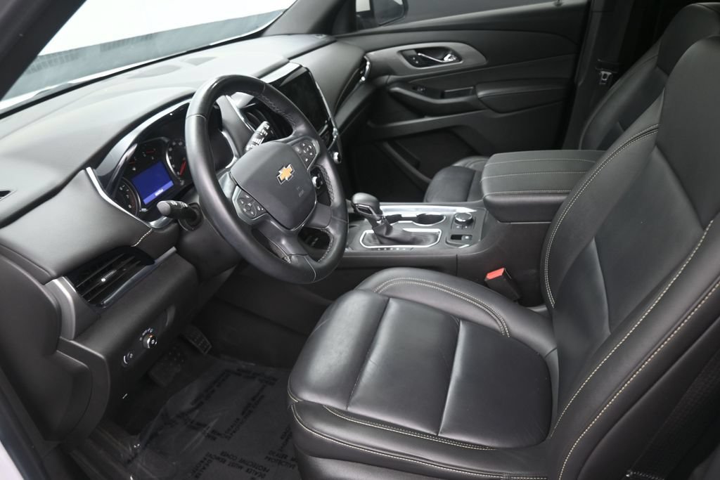 Used 2023 Chevrolet Traverse LT FWD image 12