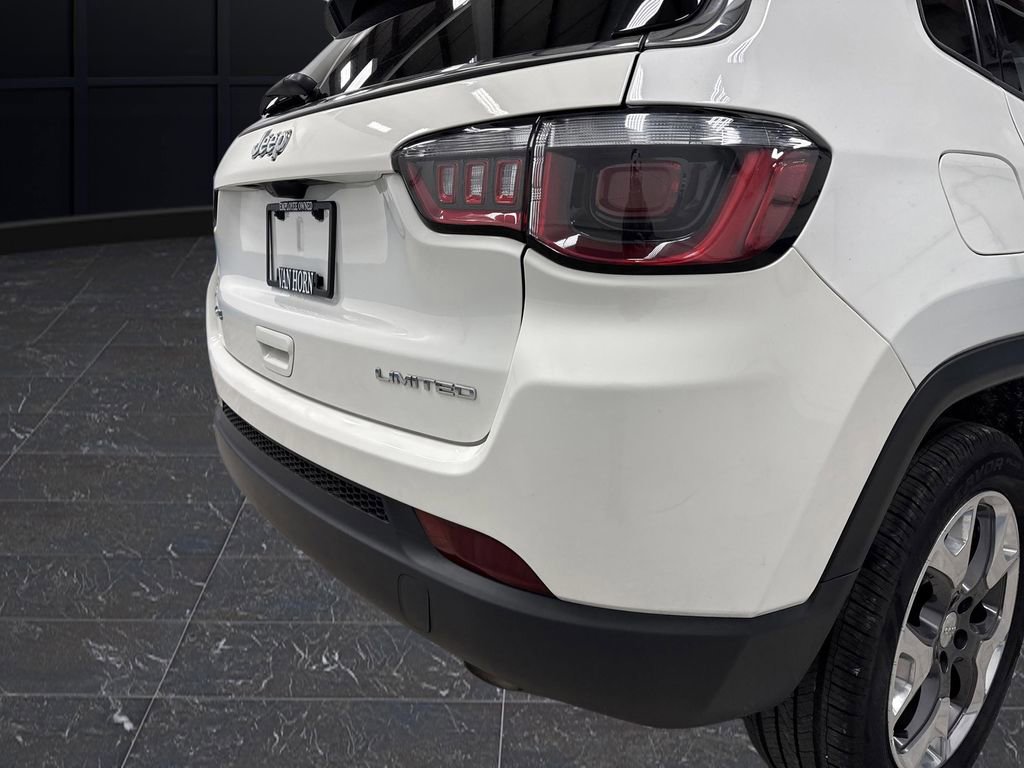Used 2020 Jeep Compass Limited image 32