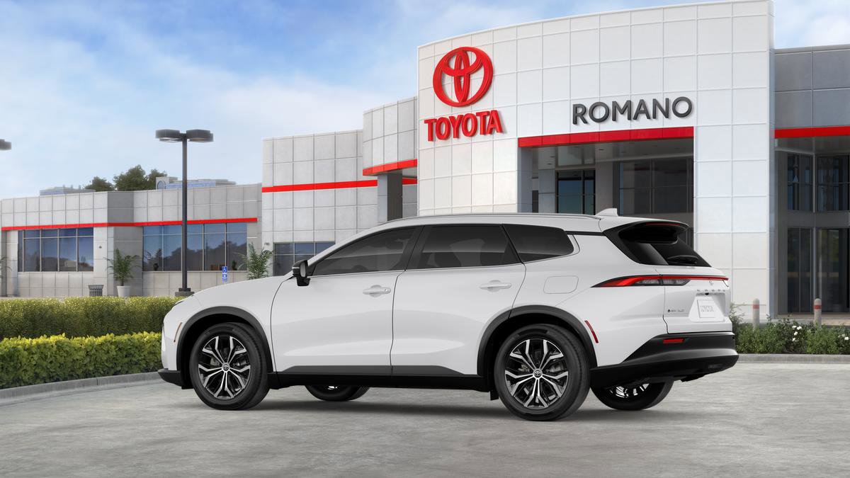 New 2026 Toyota Crown Signia image 5