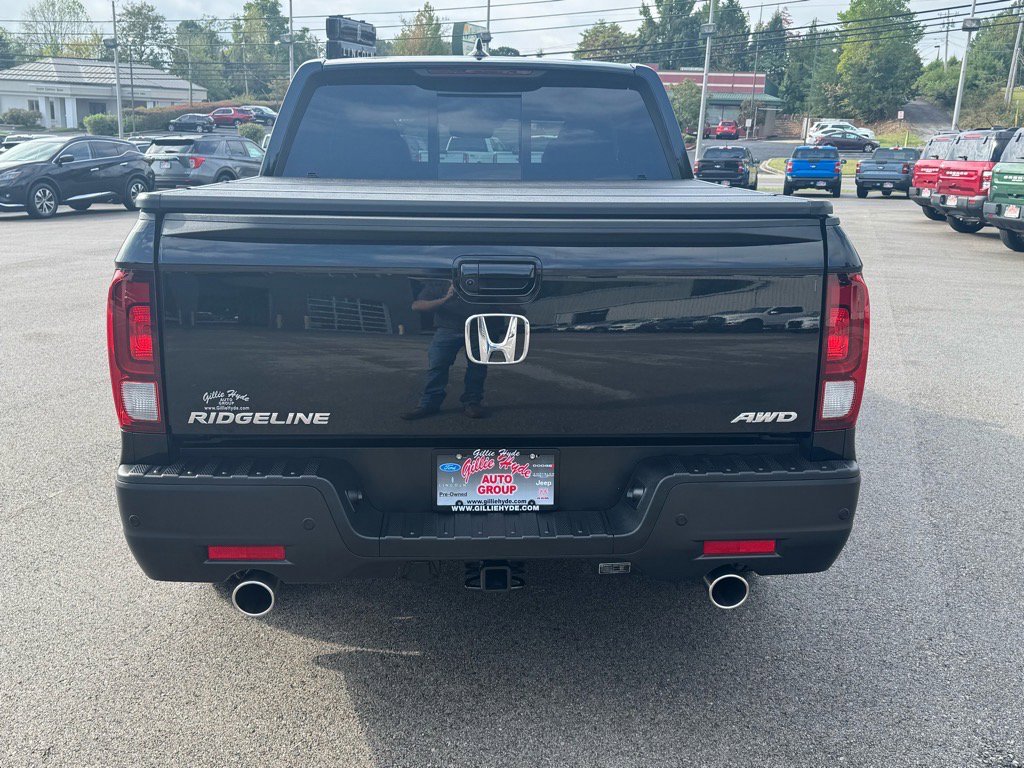 Used 2022 Honda Ridgeline Black Edition image 4