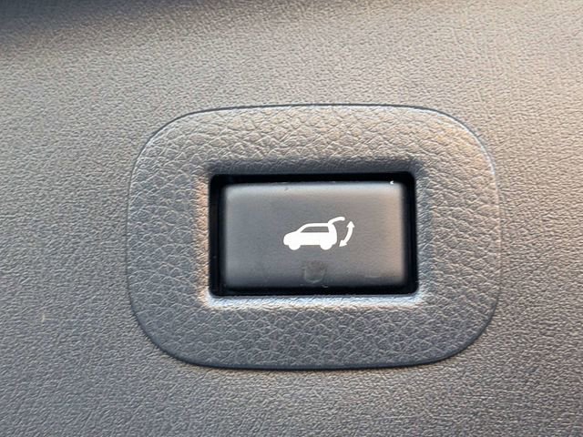 Used 2017 Nissan Armada SL image 13