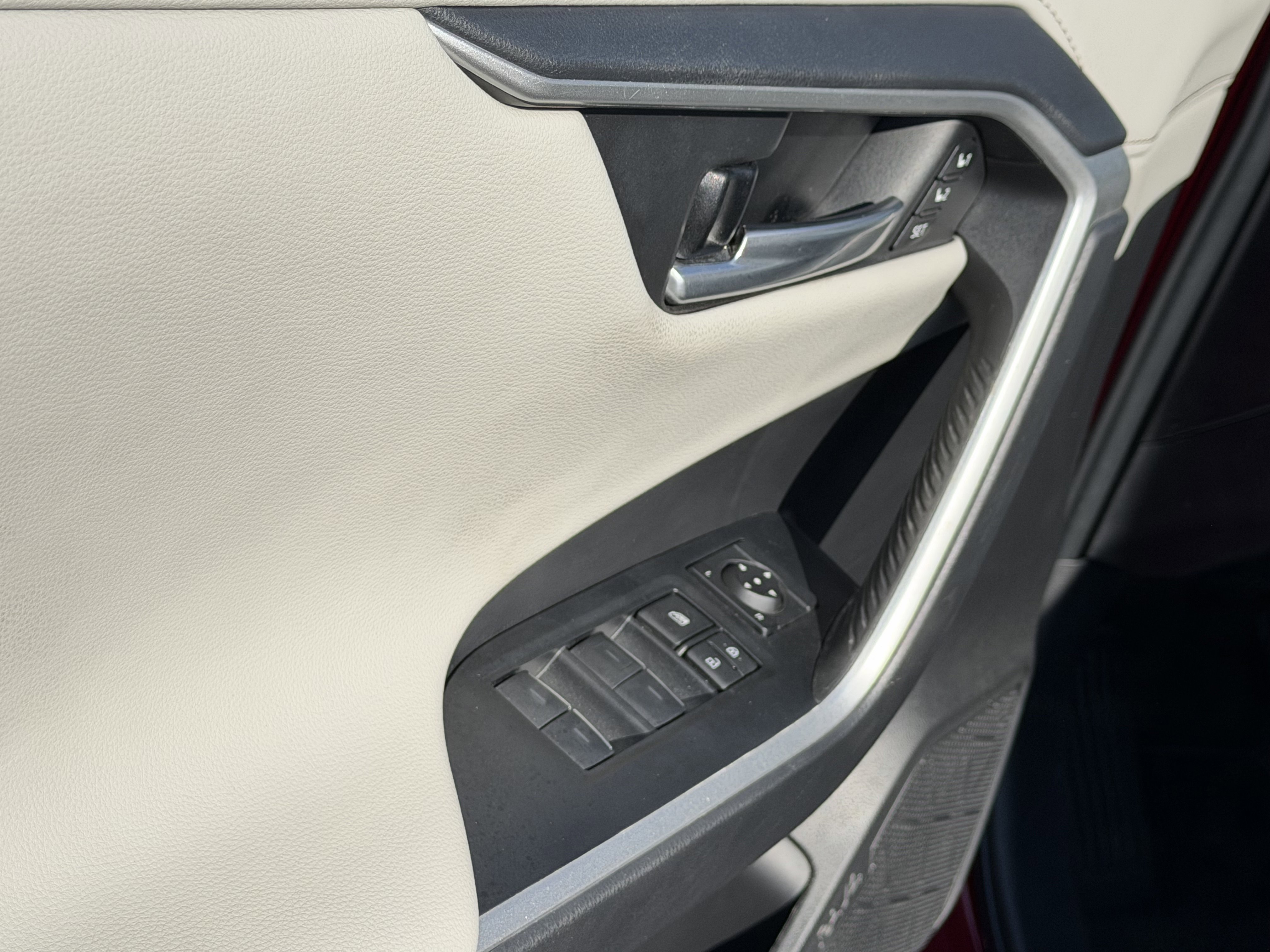 Used 2023 Toyota RAV4 Limited w/ Limited Grade Weather Package image 22