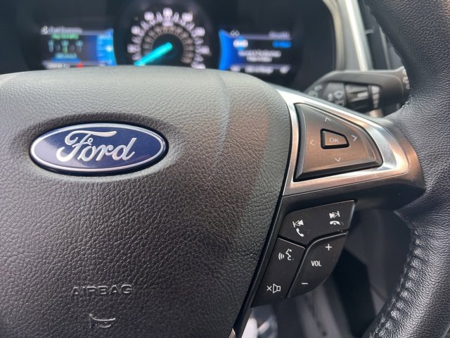 Used 2023 Ford Edge SEL w/ Sport Appearance Package image 29