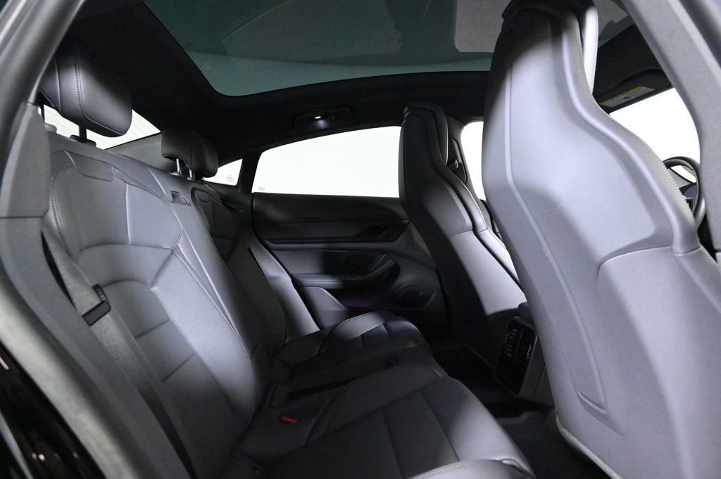 Certified 2022 Porsche Taycan 4S image 19