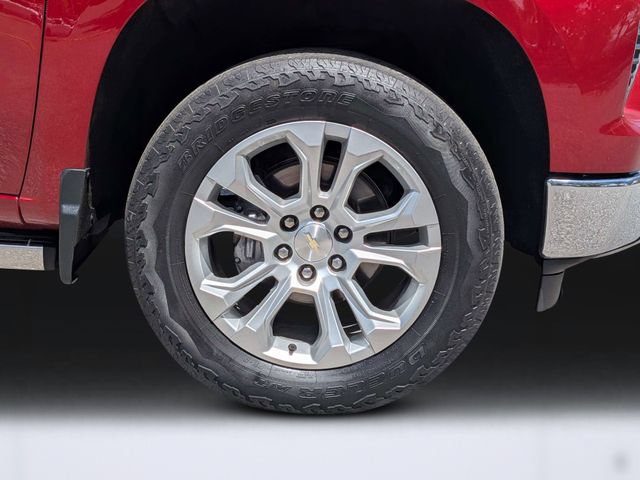 Used 2022 Chevrolet Silverado 1500 LTZ w/ LTZ Premium Package AWD/4WD image 12