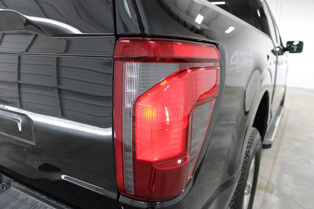 Used 2025 Ford F150 XLT w/ Equipment Group 301A Standard AWD/4WD image 27