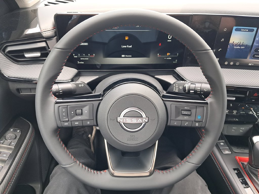 New 2026 Nissan Kicks SR AWD/4WD image 15