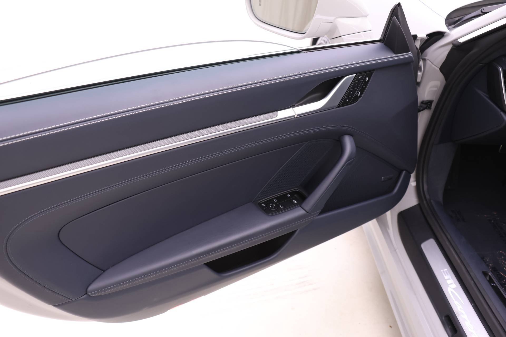 Certified 2025 Porsche 911 Carrera image 17