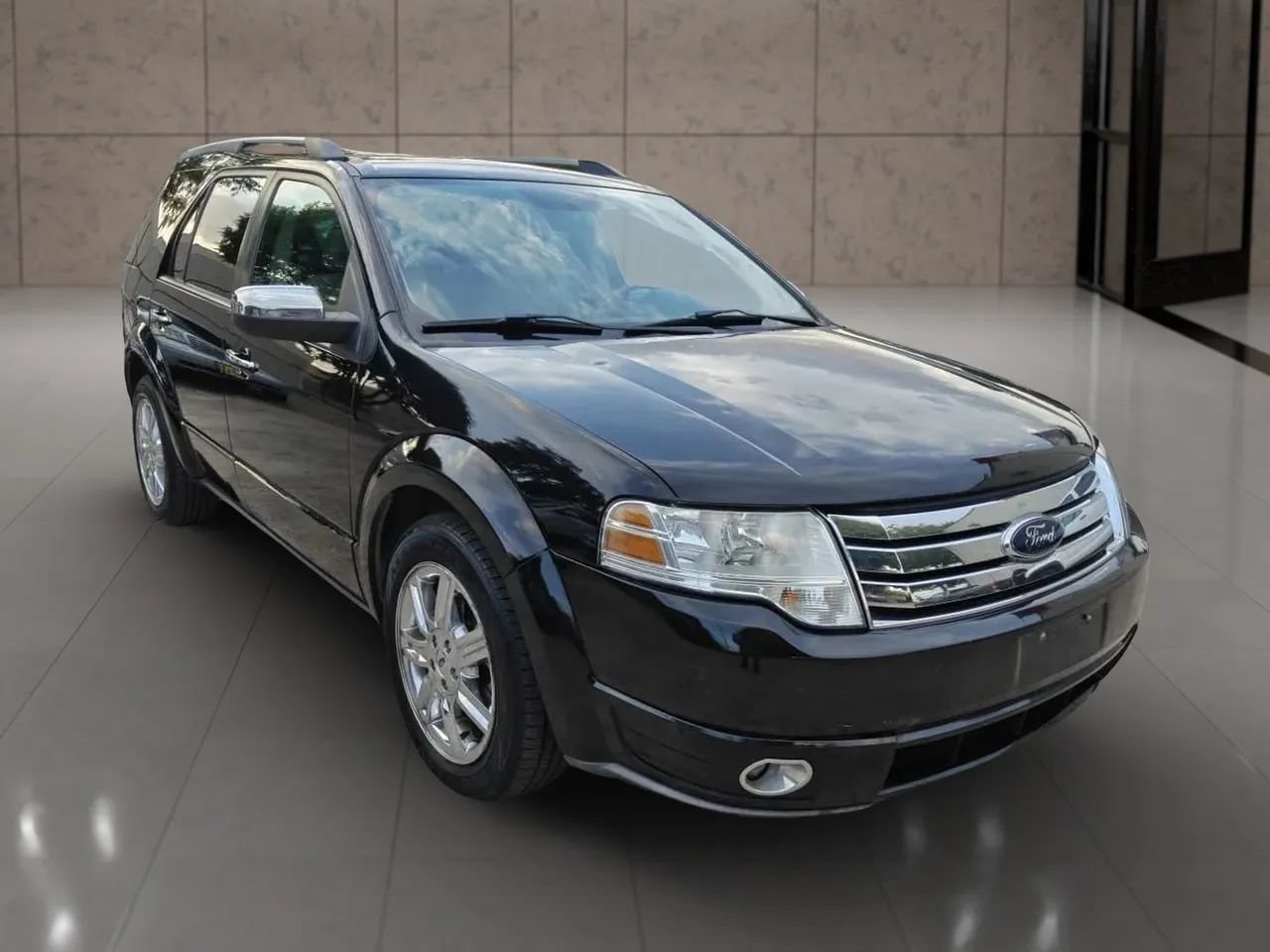 Used 2008 Ford Taurus X Limited FWD image 3