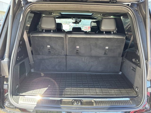 Used 2024 Jeep Grand Wagoneer Series II w/ Quick Order Packagew 28T AWD/4WD image 5