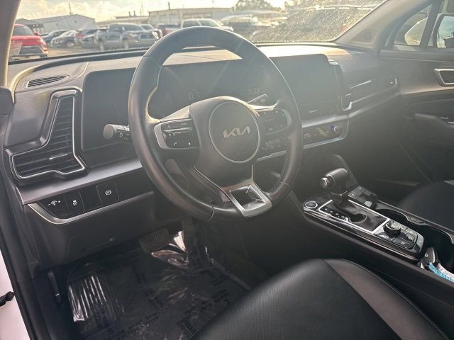 Used 2023 Kia Sportage EX image 10