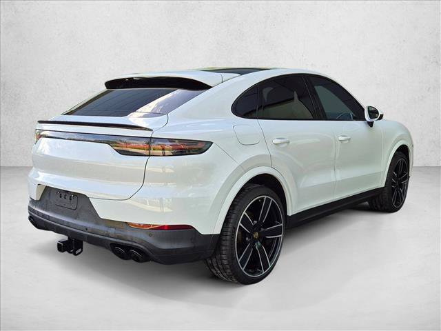 Used 2023 Porsche Cayenne Platinum Edition AWD/4WD image 5