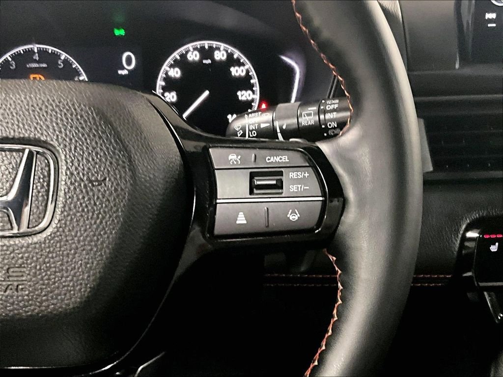 Used 2025 Honda Pilot TrailSport image 25