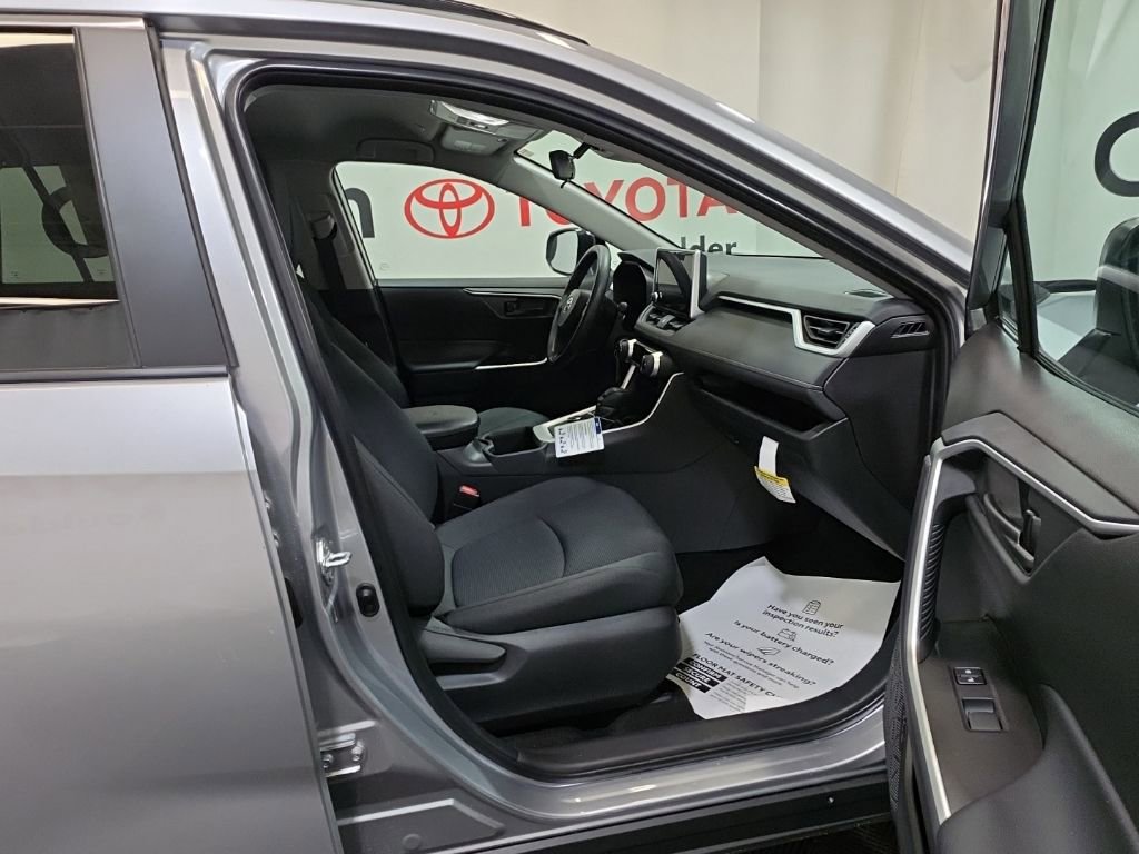 Used 2025 Toyota RAV4 LE image 11