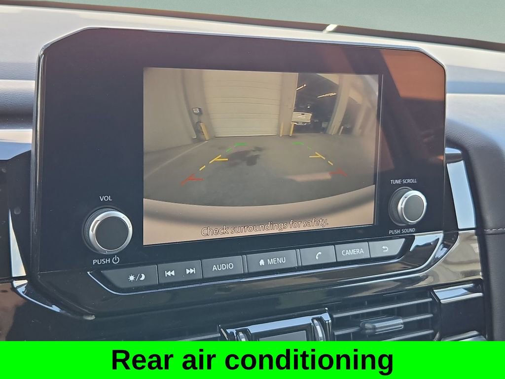 Used 2024 Nissan Pathfinder SV FWD image 13