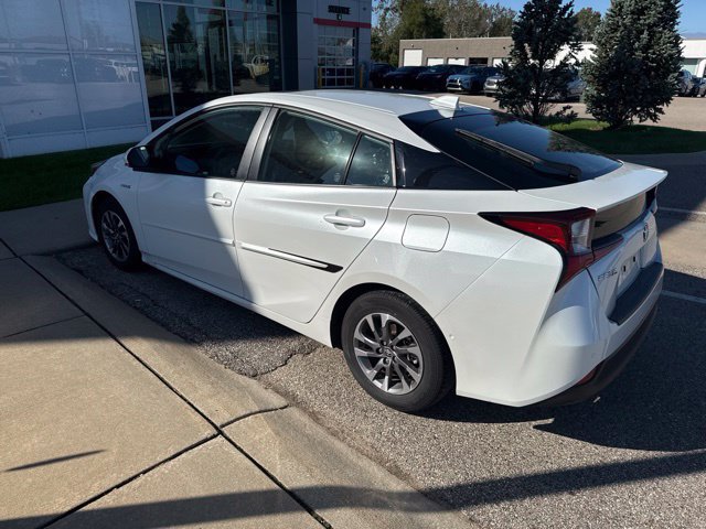 Used 2022 Toyota Prius Limited w/ Premium Convenience Package FWD image 7