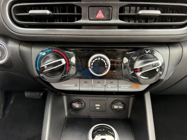 Used 2023 Hyundai Kona SEL AWD/4WD image 13