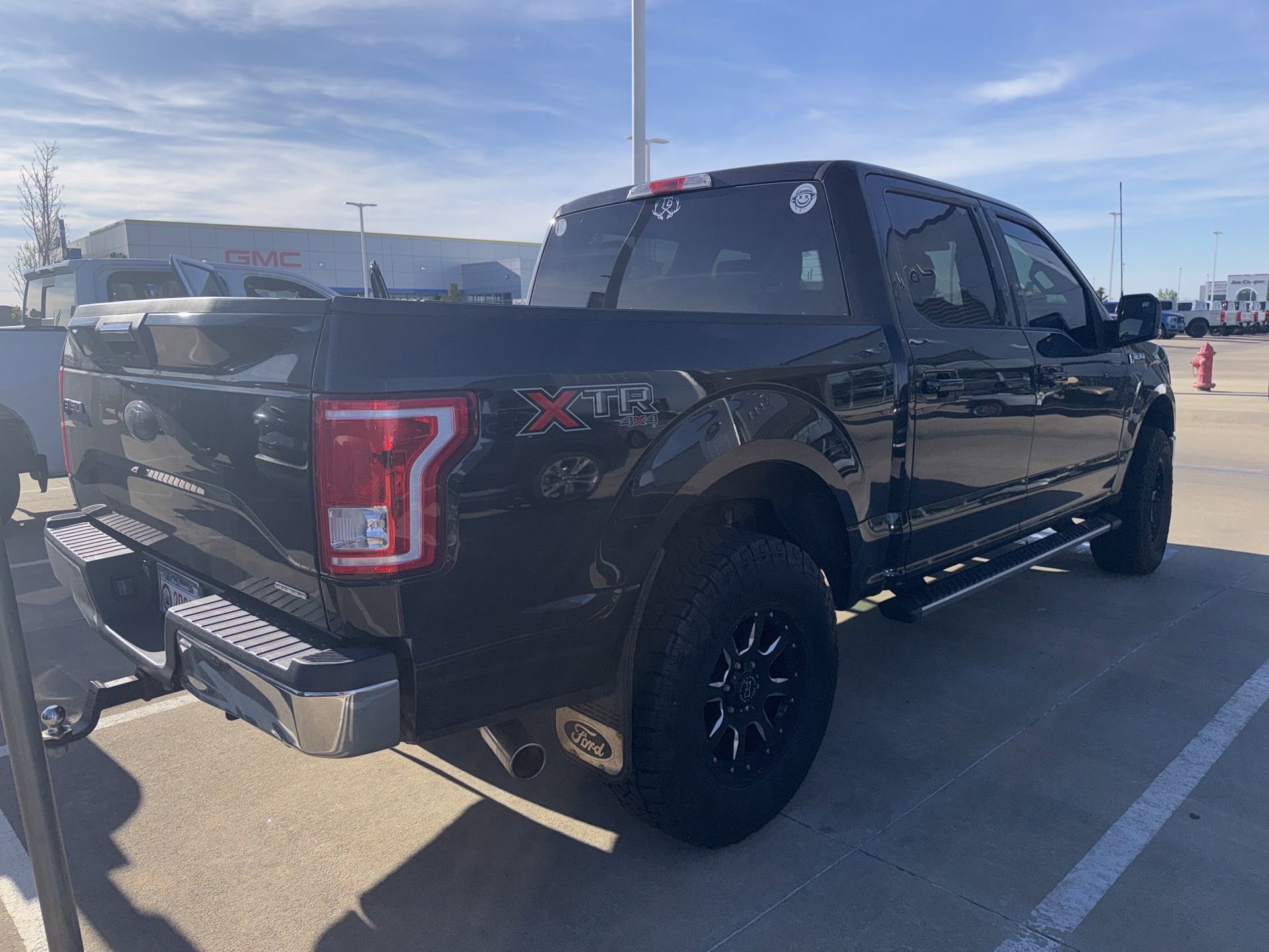 Used 2015 Ford F150 XLT w/ Equipment Group 301A Mid image 10