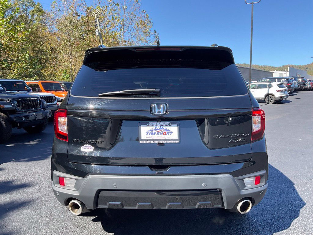 Used 2024 Honda Passport Black Edition image 5