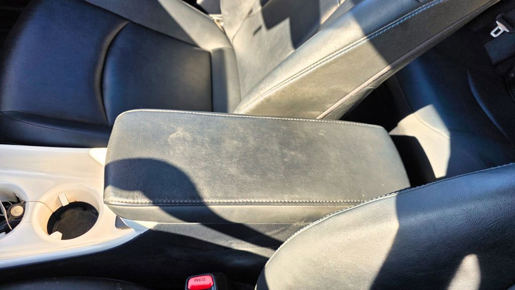 Used 2016 Toyota Prius Four Touring w/ Four Season Floor Mat Package image 19