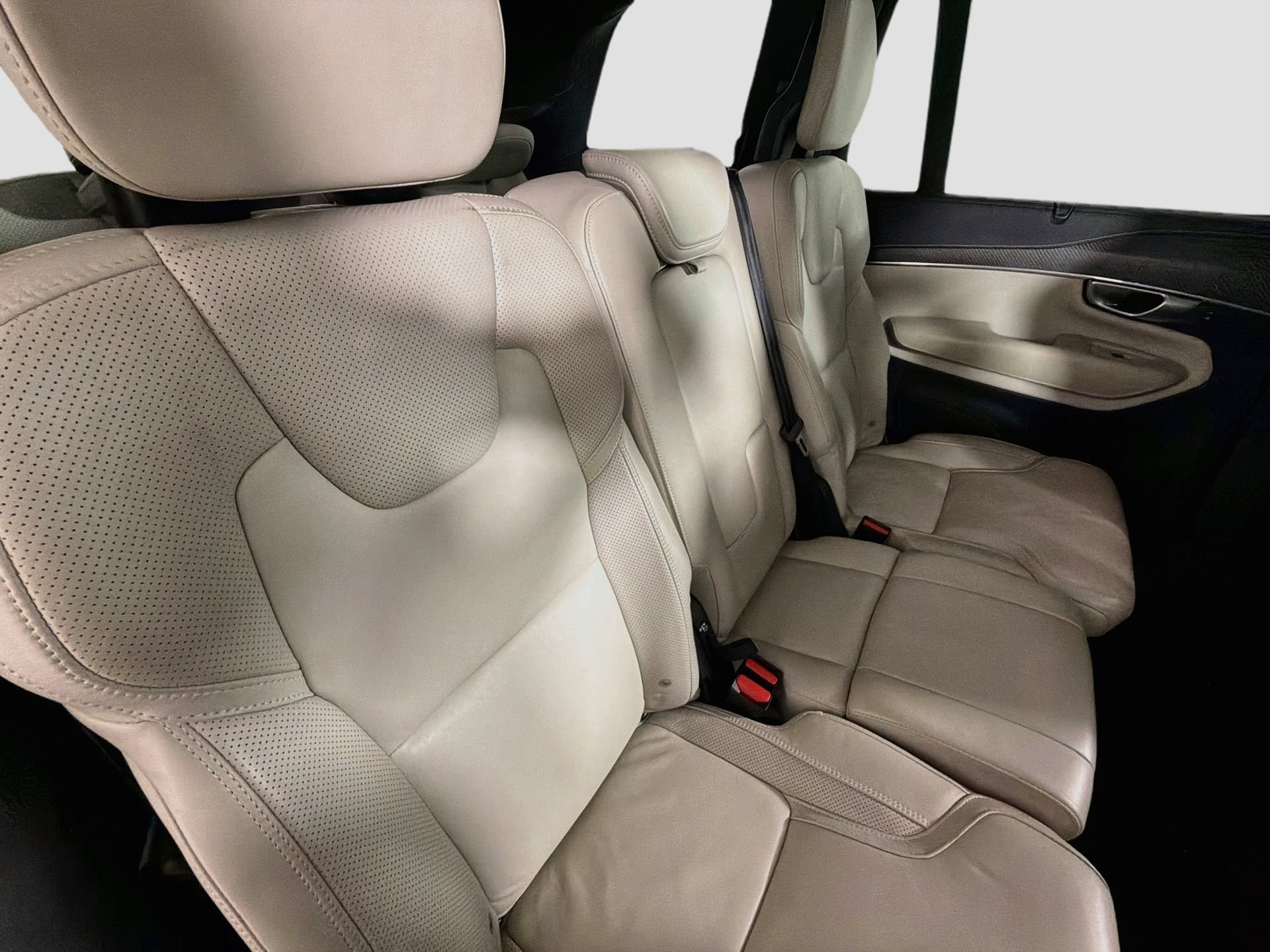 Used 2020 Volvo XC90 T5 R-Design w/ Protection Package Premier AWD/4WD image 30