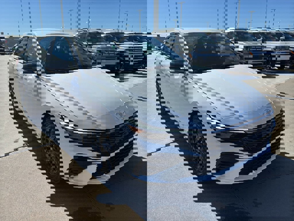 New 2026 Hyundai Elantra Sport image 2