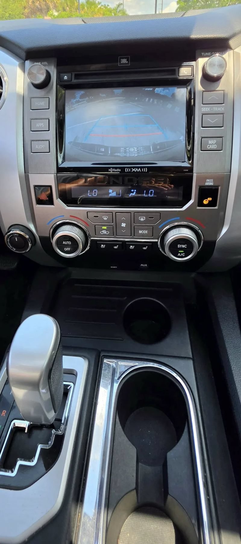 Used 2019 Toyota Tundra Platinum AWD/4WD image 10