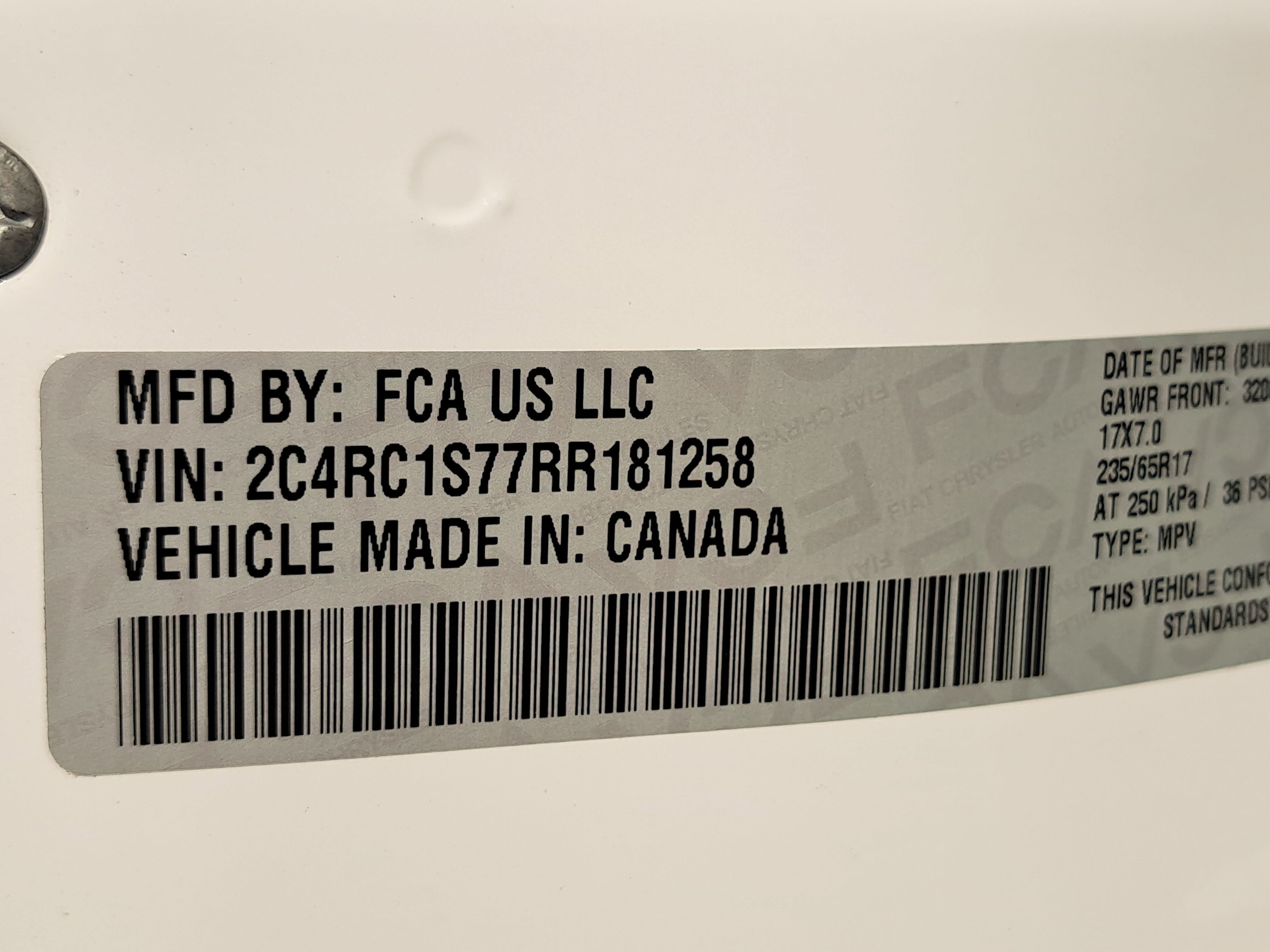 Used 2024 Chrysler Pacifica Limited FWD image 34