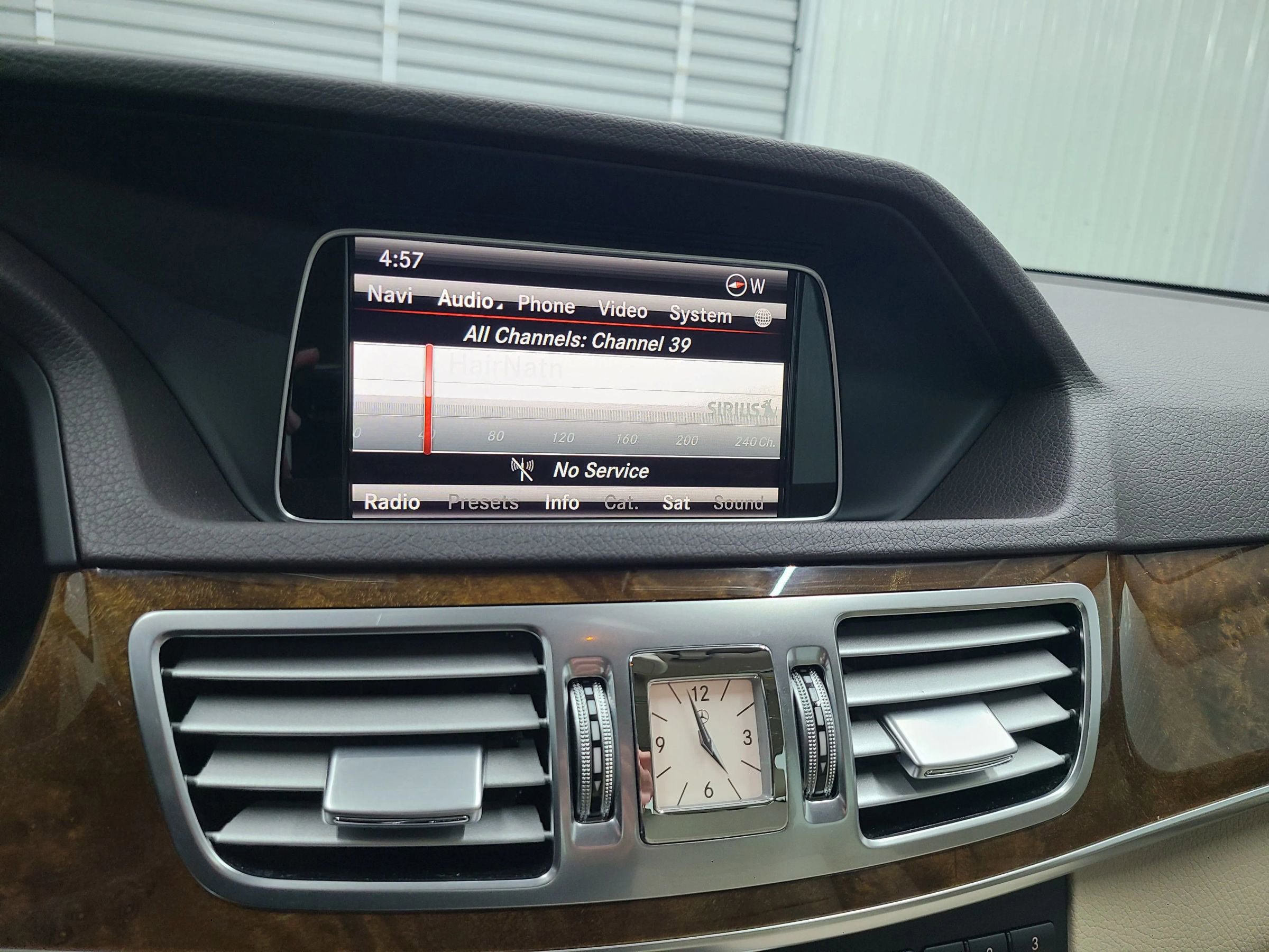 Used 2014 Mercedes-Benz E 350 4MATIC Sedan image 26