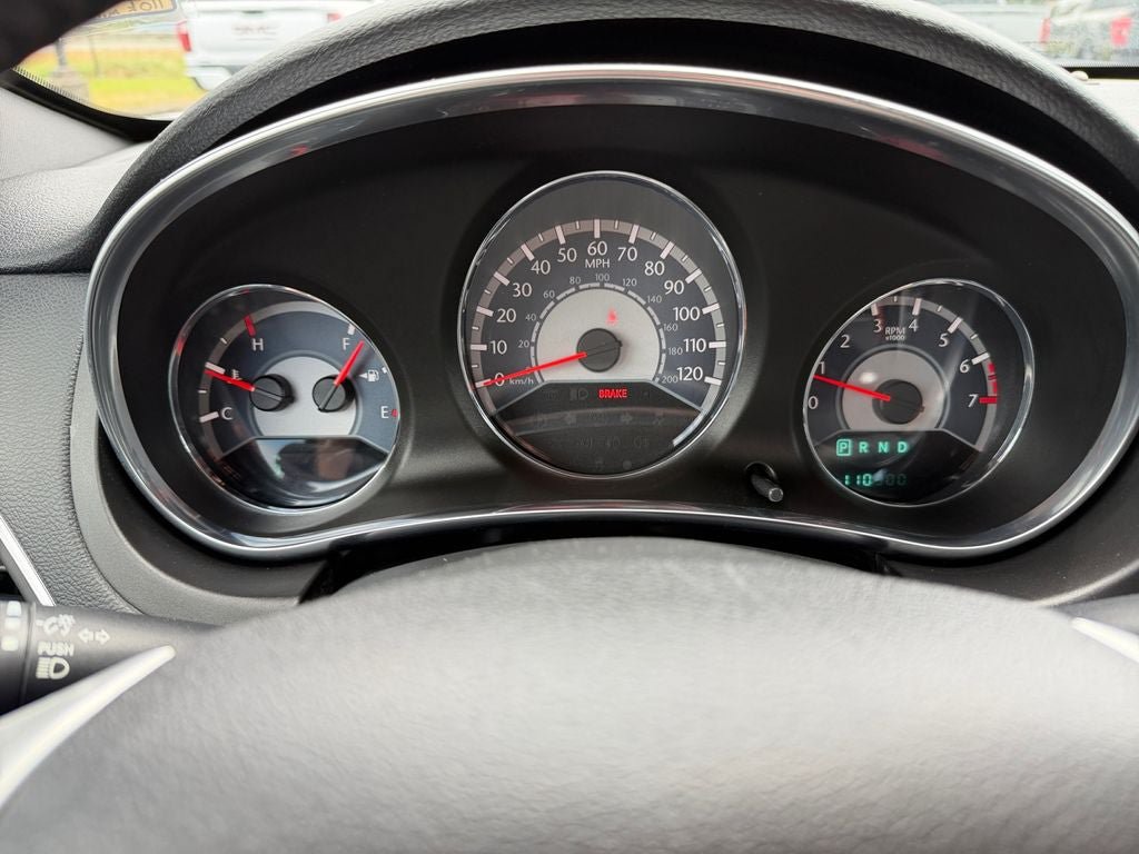 Used 2014 Chrysler 200 Touring FWD image 14