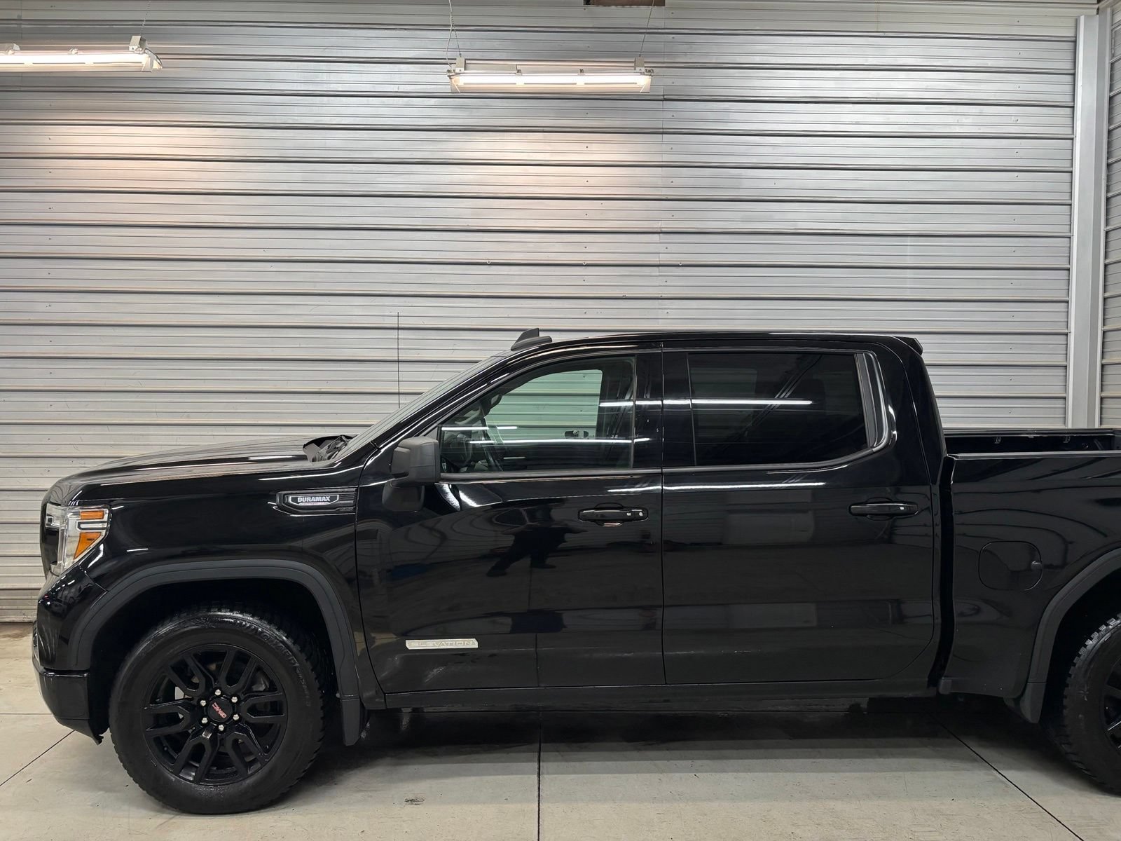 Used 2021 GMC Sierra 1500 Elevation w/ X31 Off-Road Package AWD/4WD image 3
