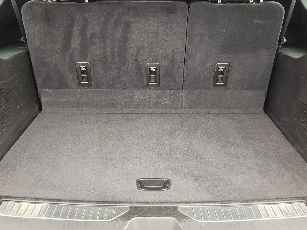 Used 2021 Chevrolet Suburban Premier AWD/4WD image 21