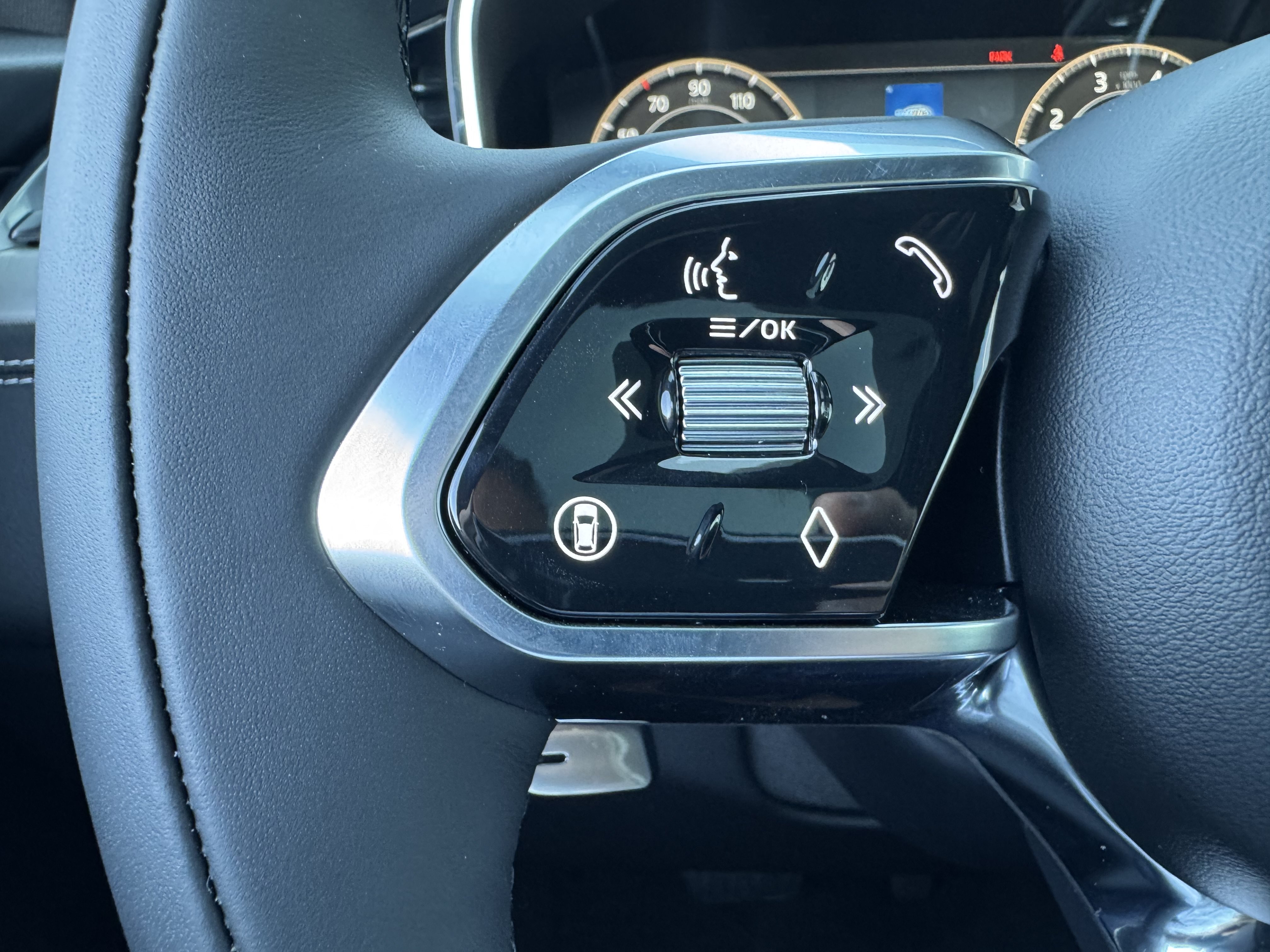 Used 2026 Jaguar F-PACE R-Dynamic S AWD/4WD image 17