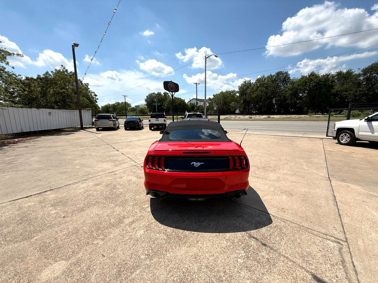 Used 2020 Ford Mustang Premium image 5
